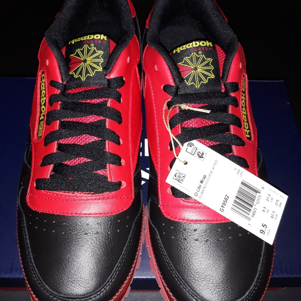 Reebok Classic Leather Red and Black Shoes.